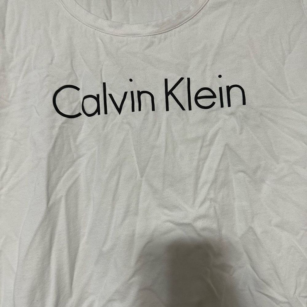 Calvin Klein basic white t-shirt - Picture 2 of 6